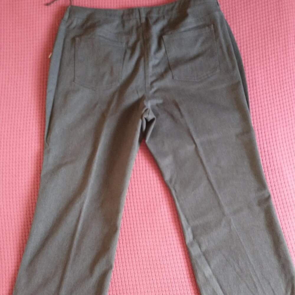 Jones New York Sport Woman Bootcut Stretch Control Sueded Jeans Pants Gray NWT - Picture 14 of 16